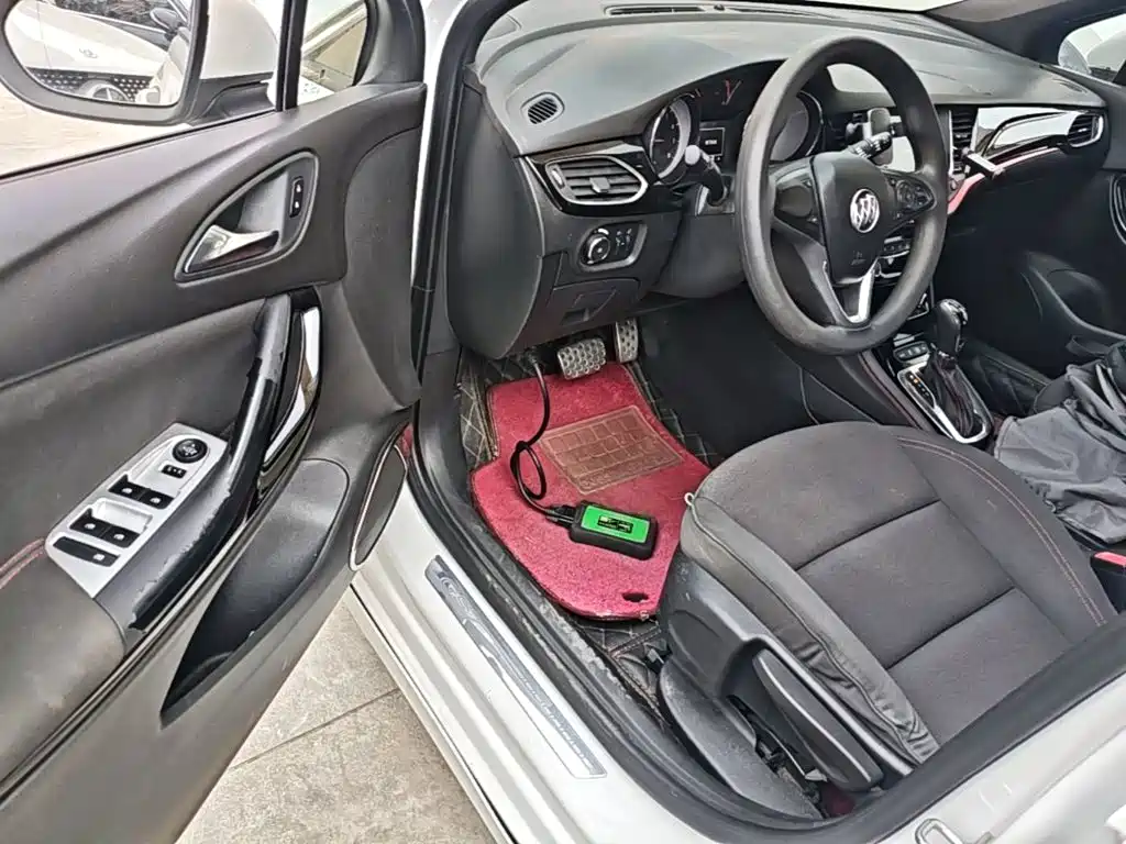 Buick Verano — миниатюра 16