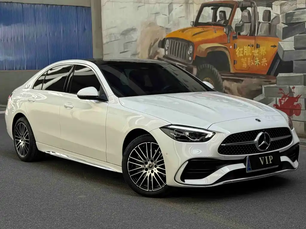 Mercedes-Benz C-Class 2024