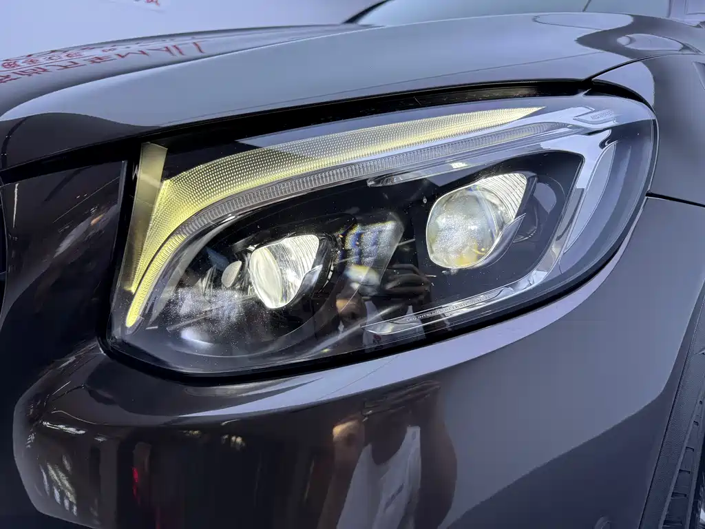 MERCEDES-BENZ GLC COUPE AMG