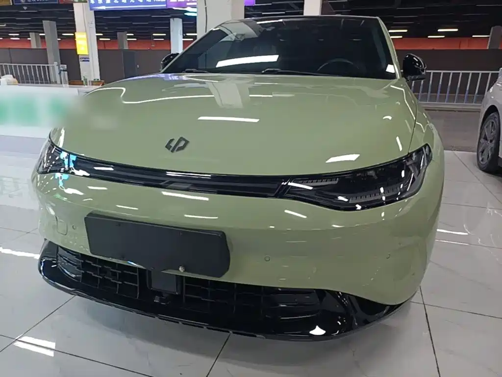 Leapmotor Leapmotor C01 — миниатюра 3