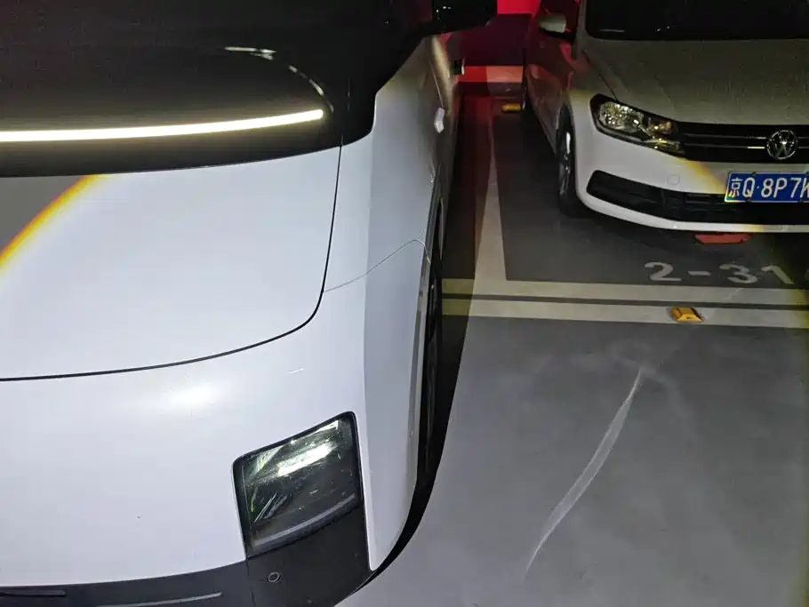 Li Auto Li MEGA — миниатюра 5