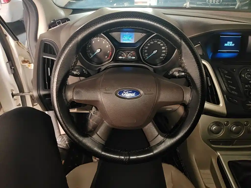Ford Focus — миниатюра 11