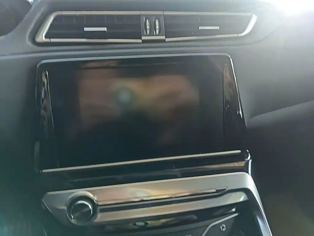 Peugeot 308 — миниатюра 13
