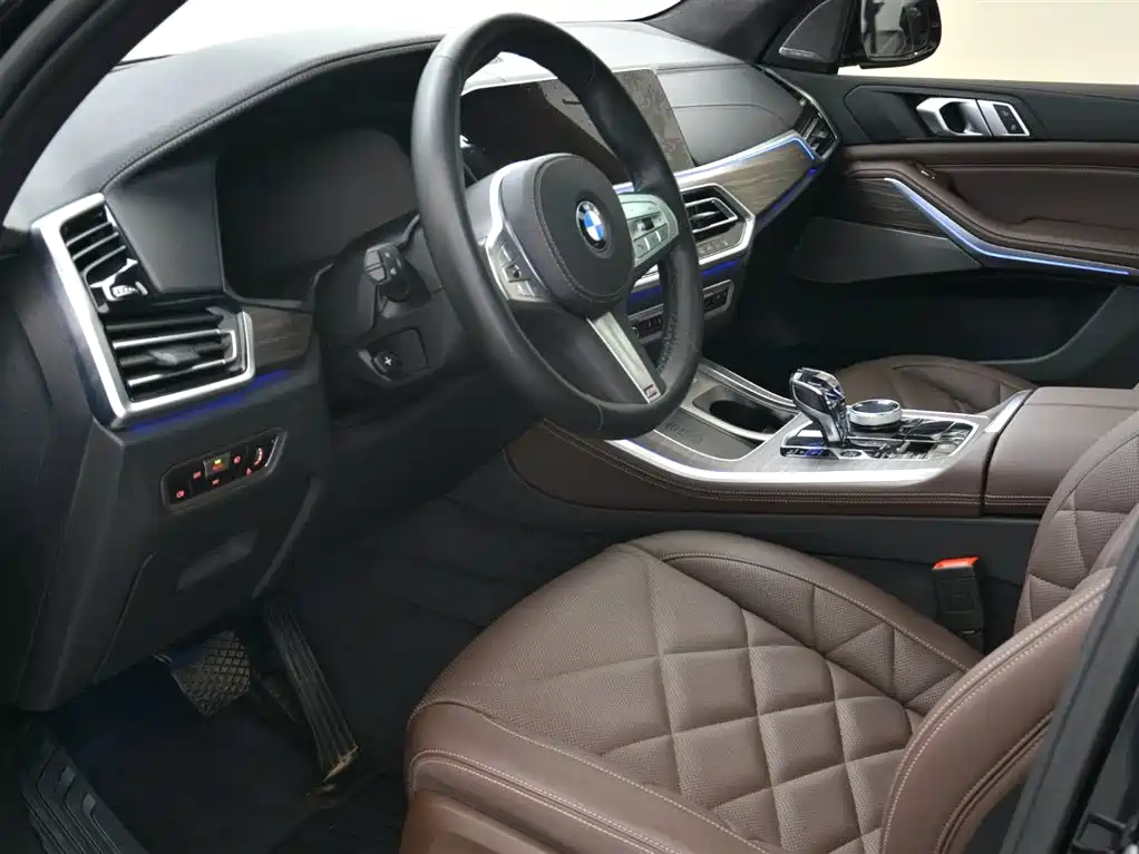 BMW X5 2022 xDrive 40Li M Sport