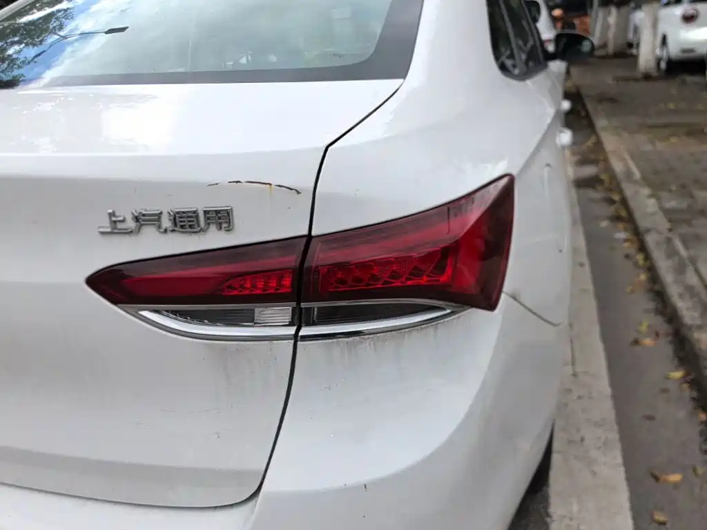 Buick Excelle — миниатюра 8