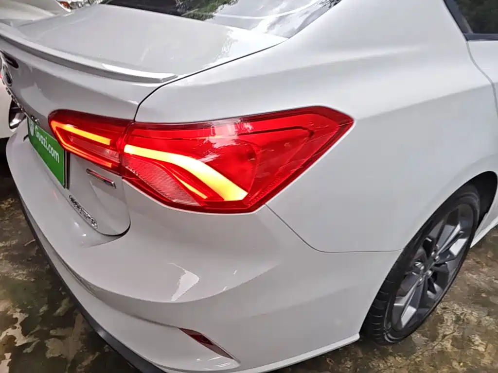 Ford Focus — миниатюра 8