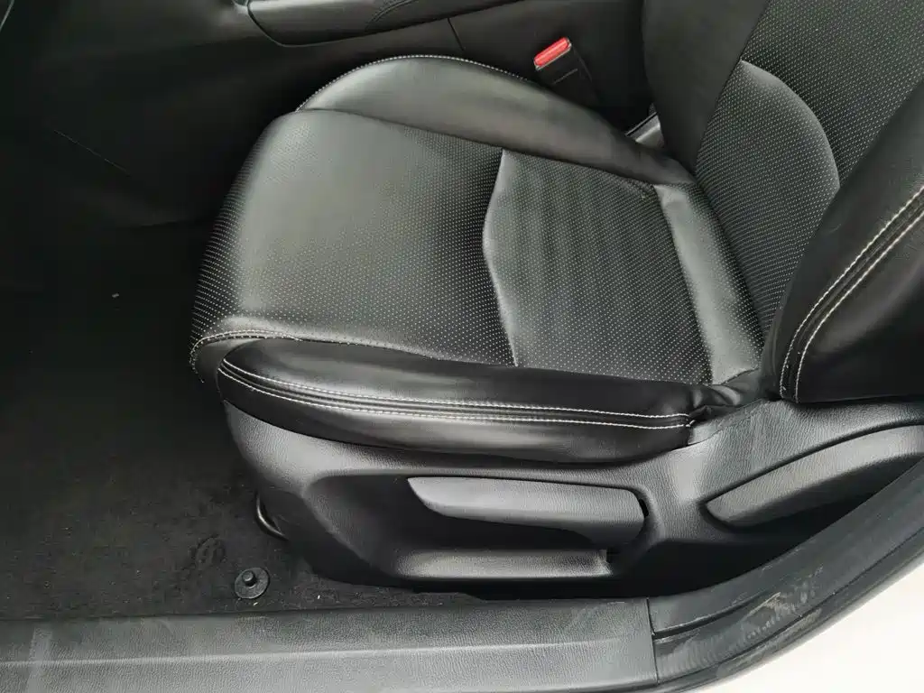 Mazda 3 Axela — миниатюра 20