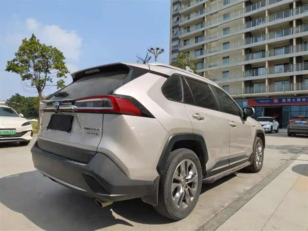 Toyota Wildlander — миниатюра 9