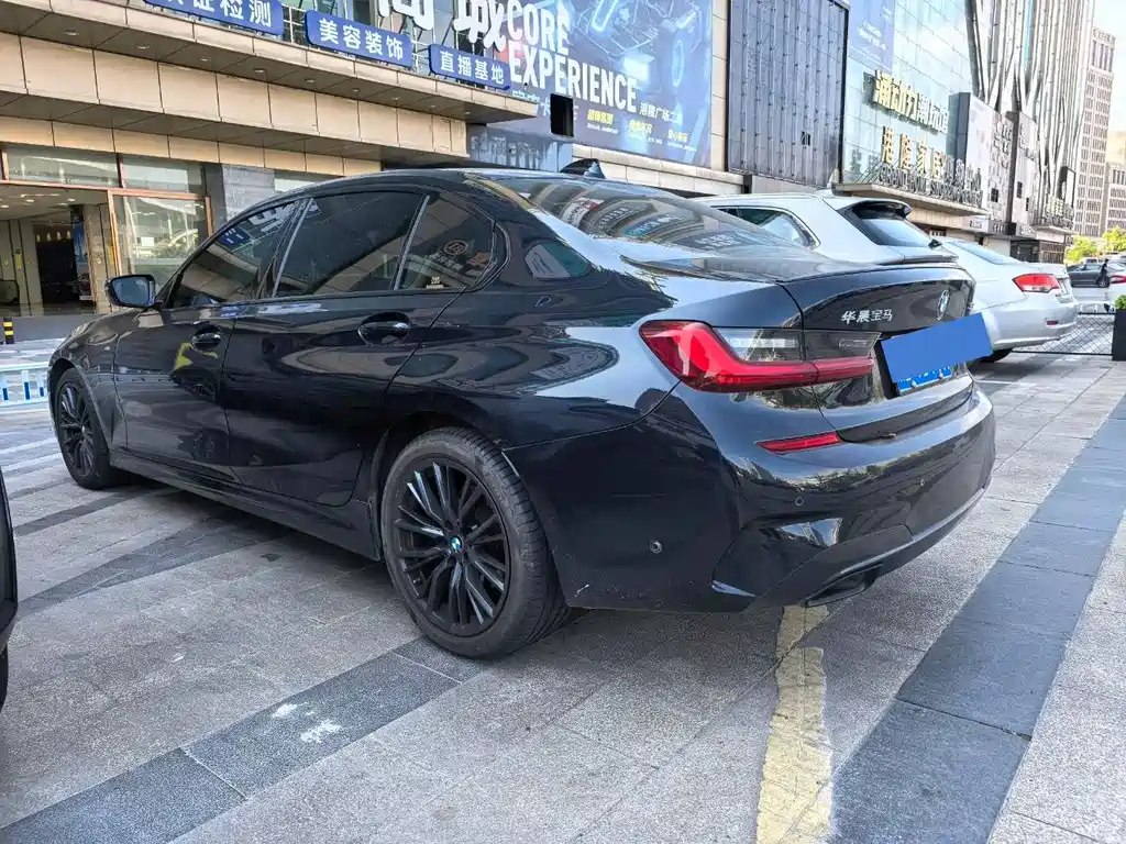 BMW 3 Series — миниатюра 9