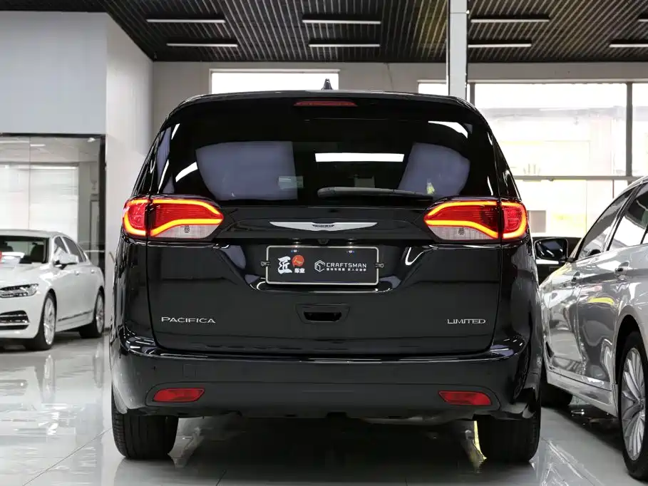 Chrysler Grand Voyager (Import) — миниатюра 23