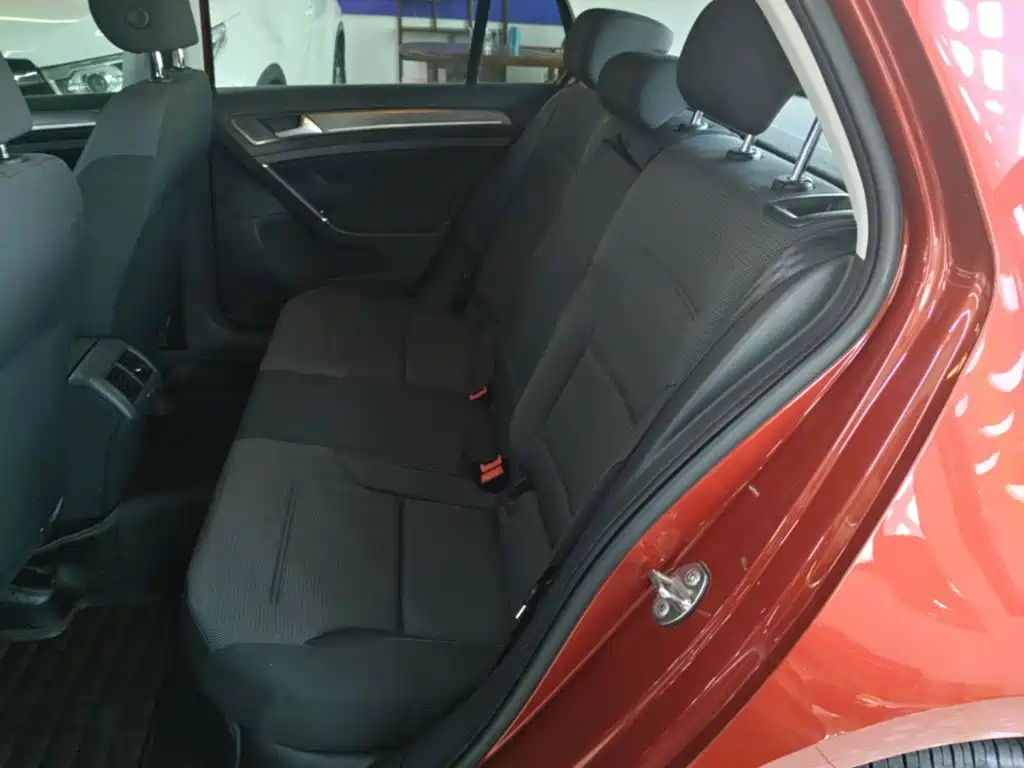Volkswagen Golf — миниатюра 17