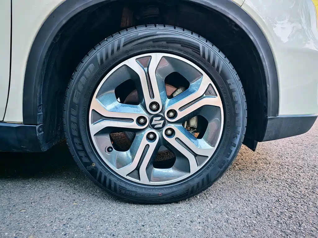Suzuki Vitara — миниатюра 8