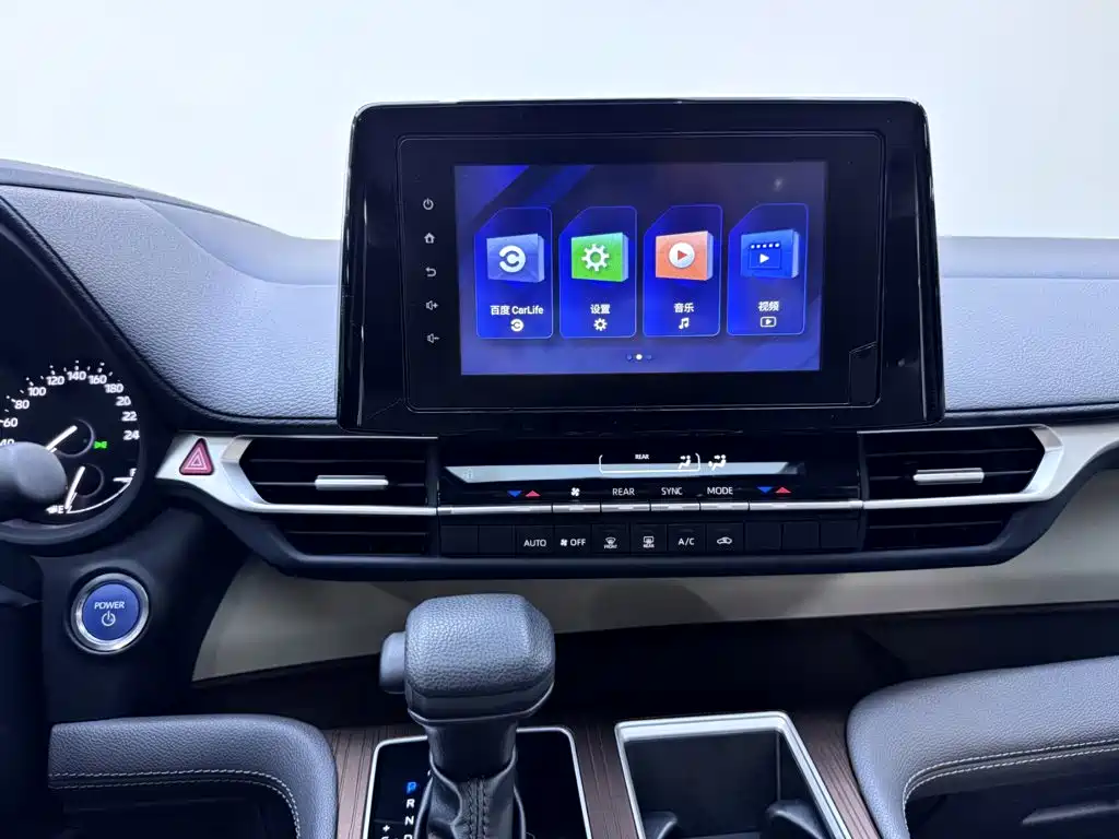 Toyota Sienna — миниатюра 16