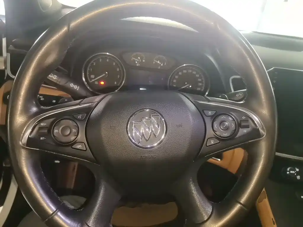 Buick LaCrosse — миниатюра 11