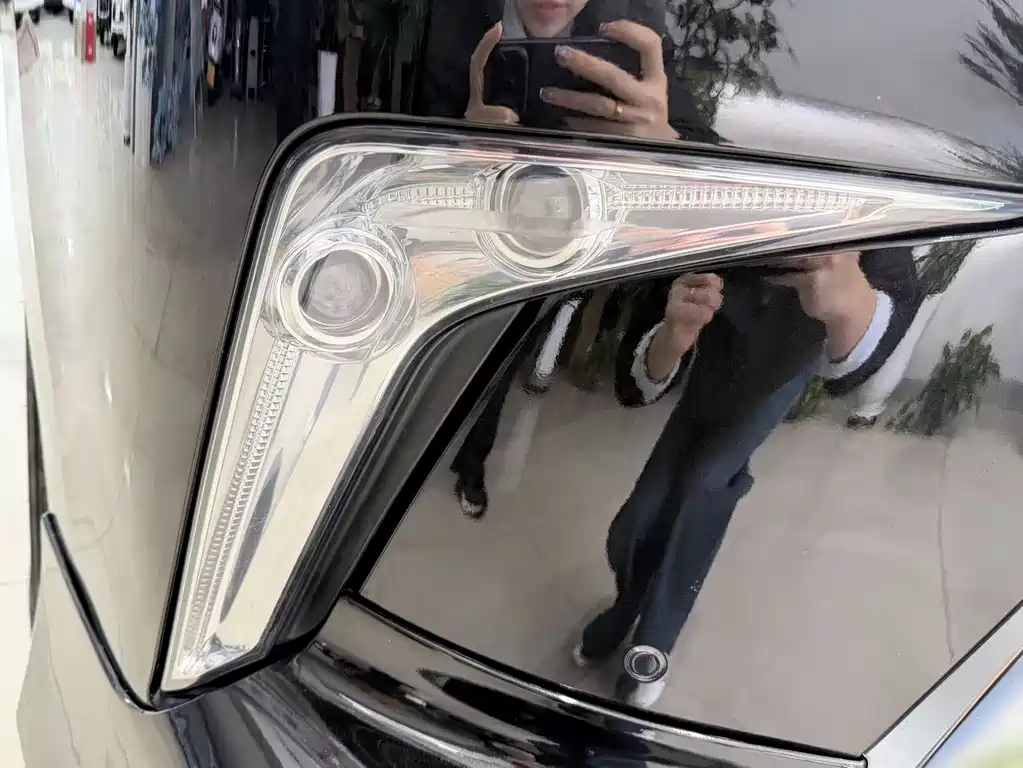 Lexus LX — миниатюра 5