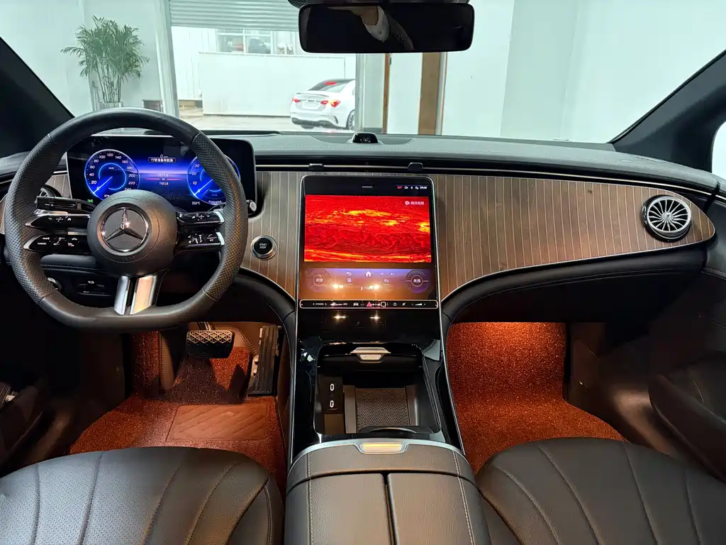 Mercedes-Benz EQE — миниатюра 8