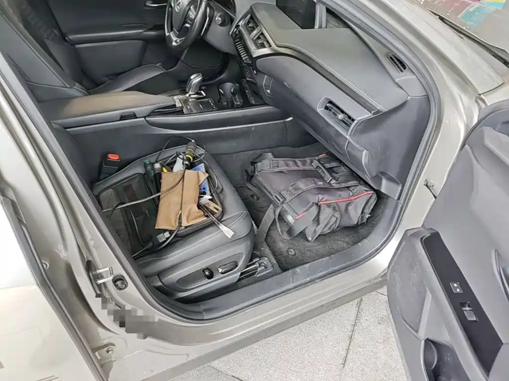 Lexus UX New Energy — миниатюра 9