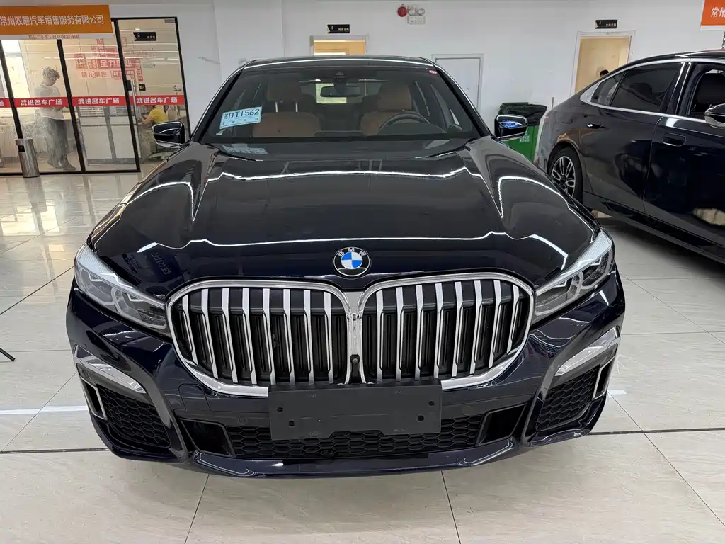 BMW 7 Series 2021