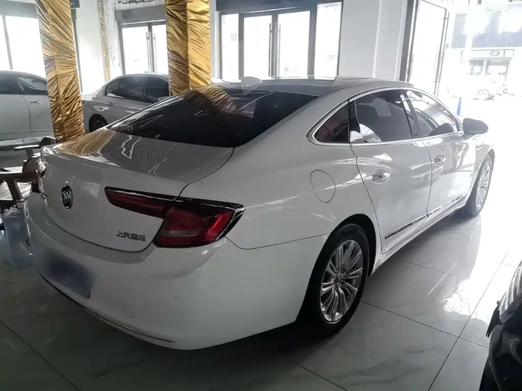 Buick LaCrosse — миниатюра 7