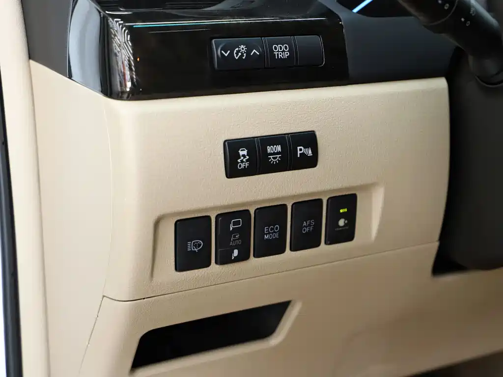 Toyota Alphard — фотографии объявления, Фото 14