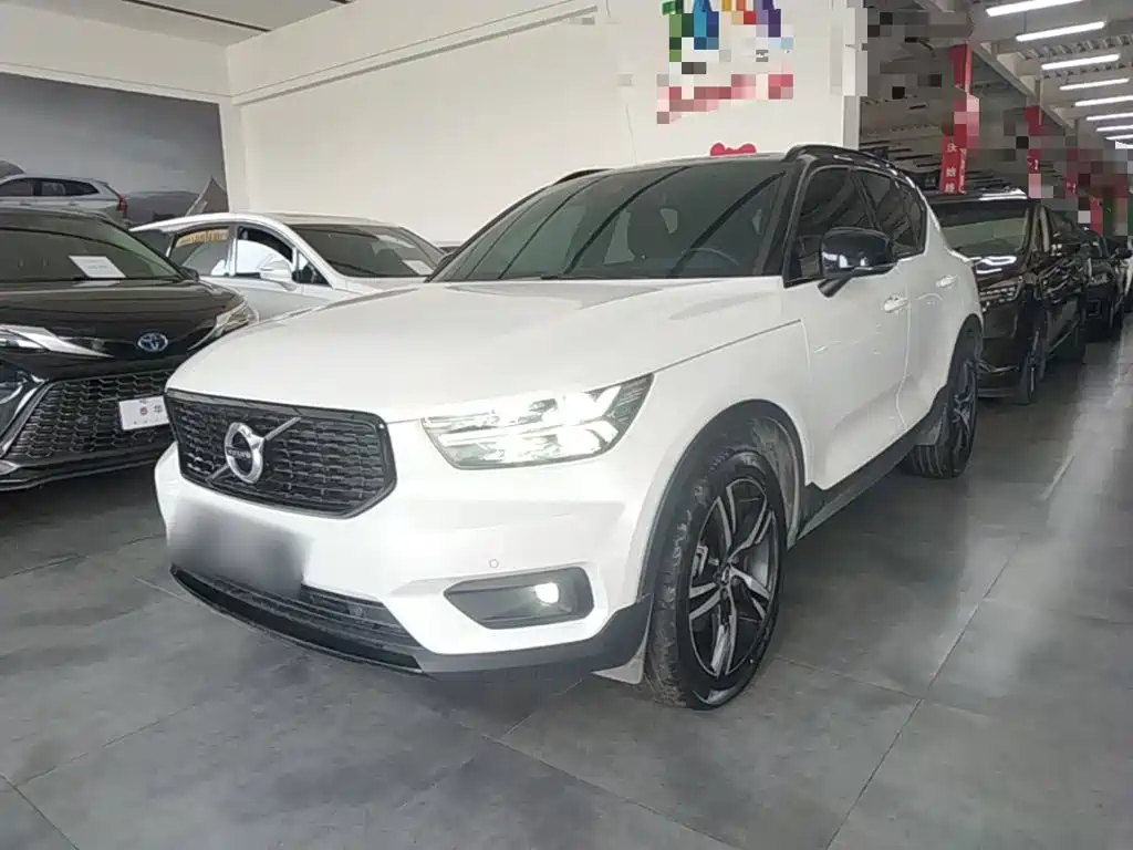 Volvo XC40 — миниатюра 2