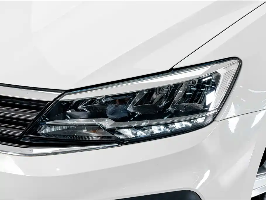 Volkswagen Lamando
