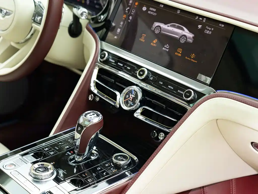 Bentley Flying Spur — миниатюра 19