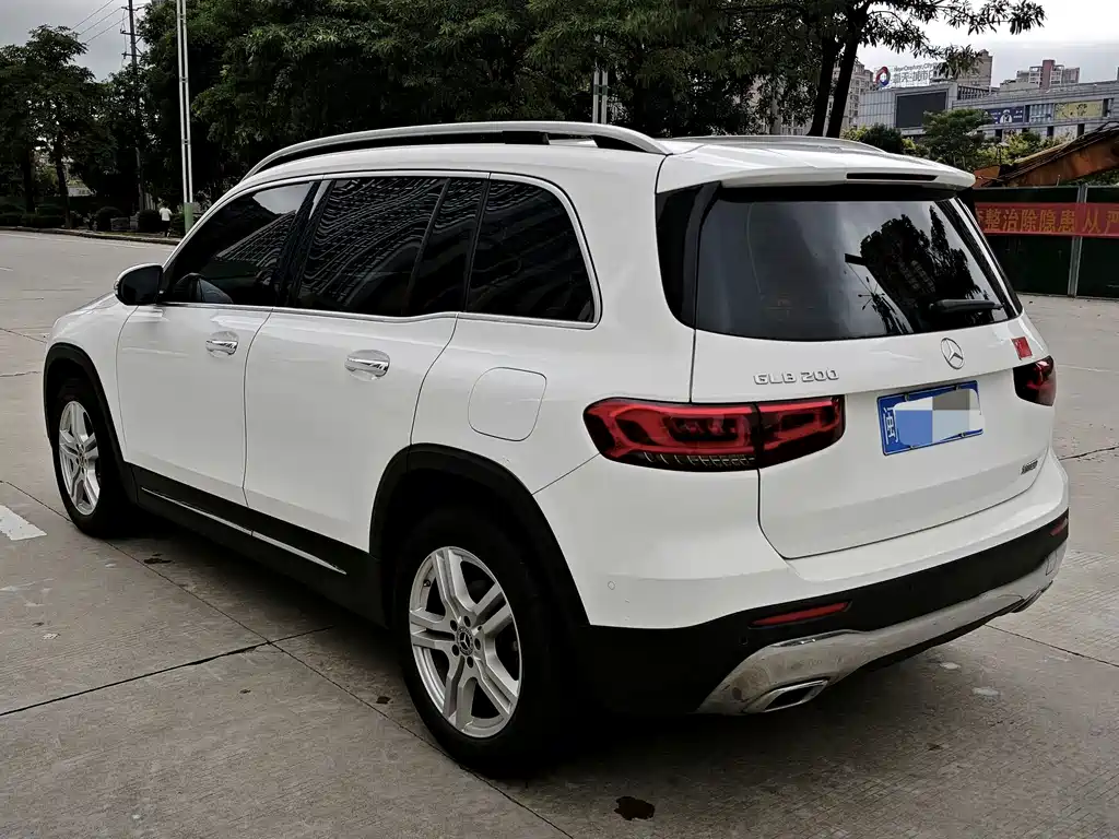 Mercedes-Benz GLB — миниатюра 4