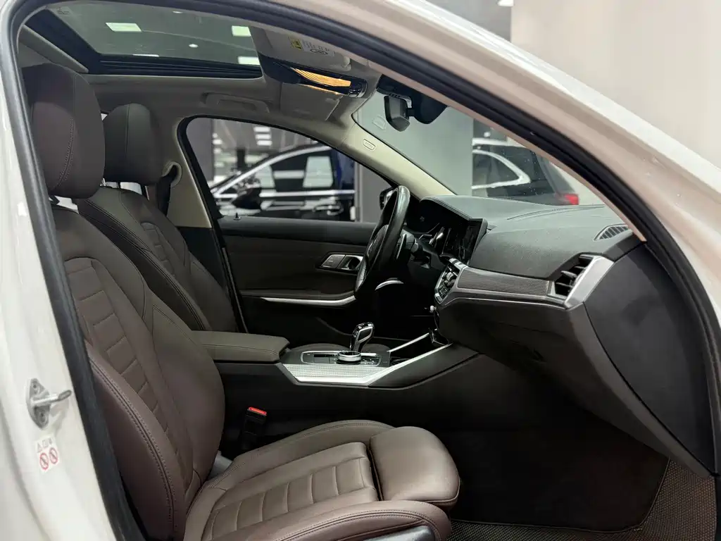 BMW 3 Series — миниатюра 13