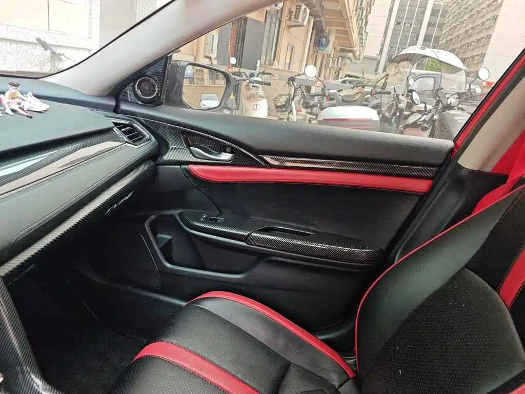 Honda Civic — миниатюра 17