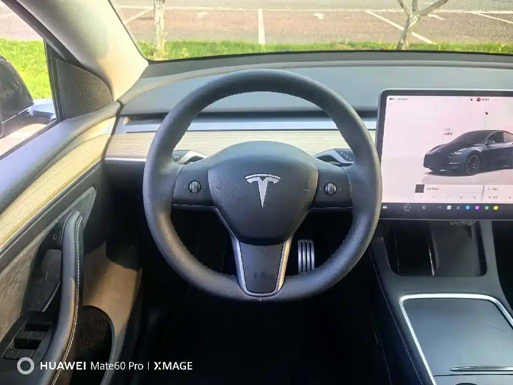 Tesla Model Y — фотографии объявления, Фото 10