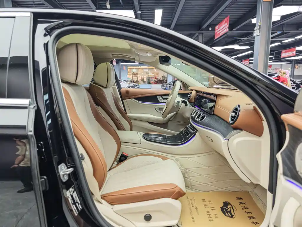 MERCEDES-BENZ E CLASS