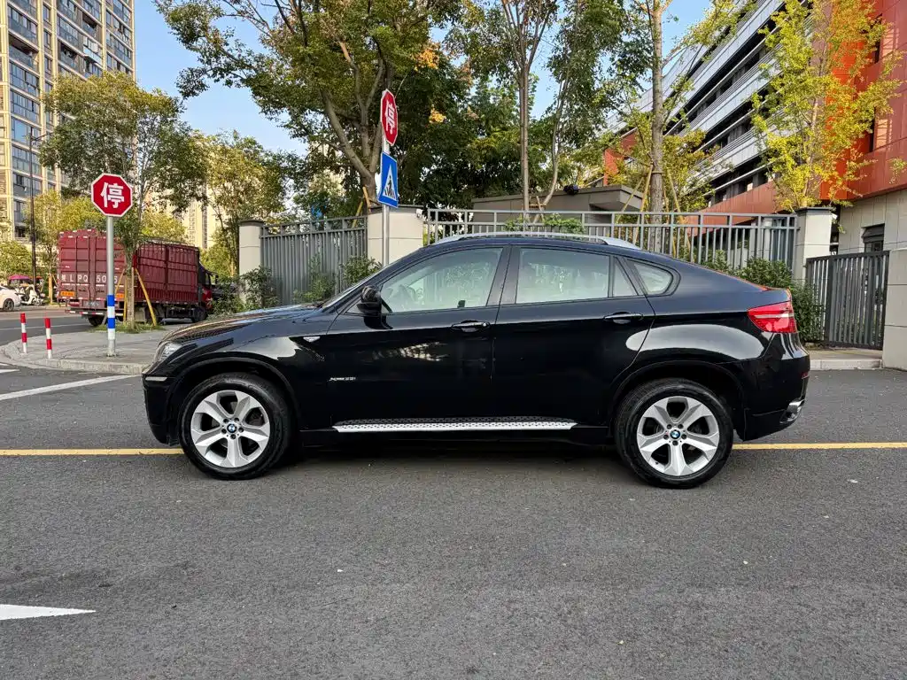 BMW X6 — миниатюра 3