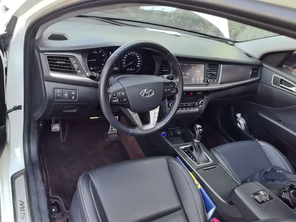 Hyundai Mistra — миниатюра 10