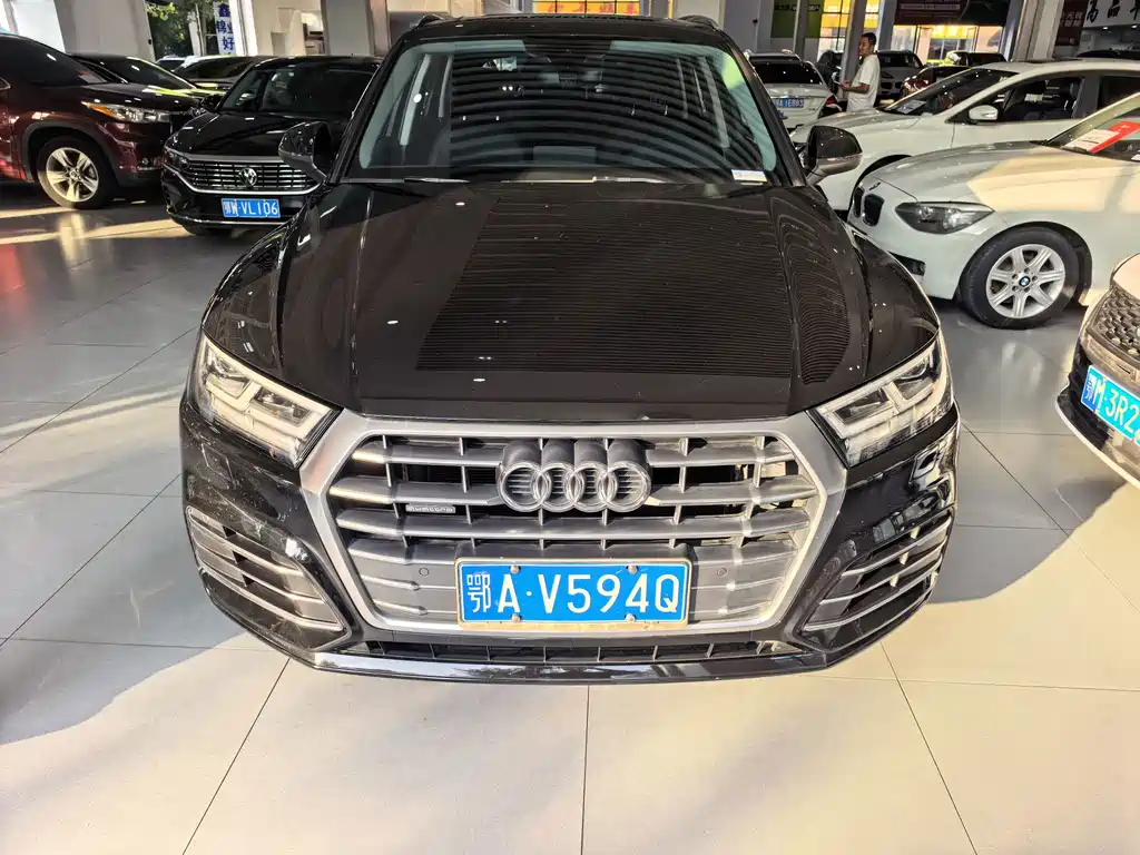 Audi Q5L — миниатюра 2
