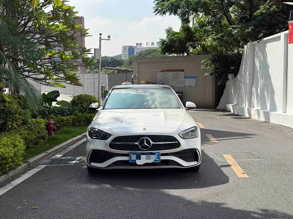 Mercedes-Benz C-Class — миниатюра 2