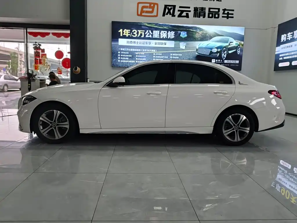 Mercedes-Benz C-Class — миниатюра 5