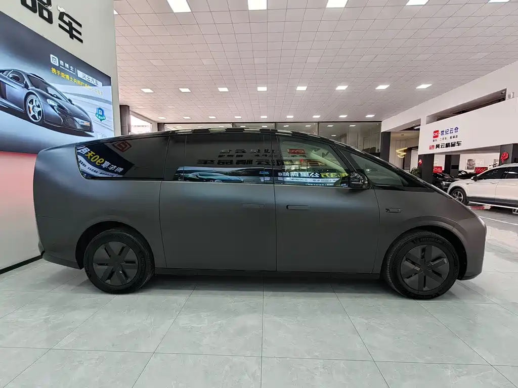 Li Auto Li MEGA — миниатюра 4