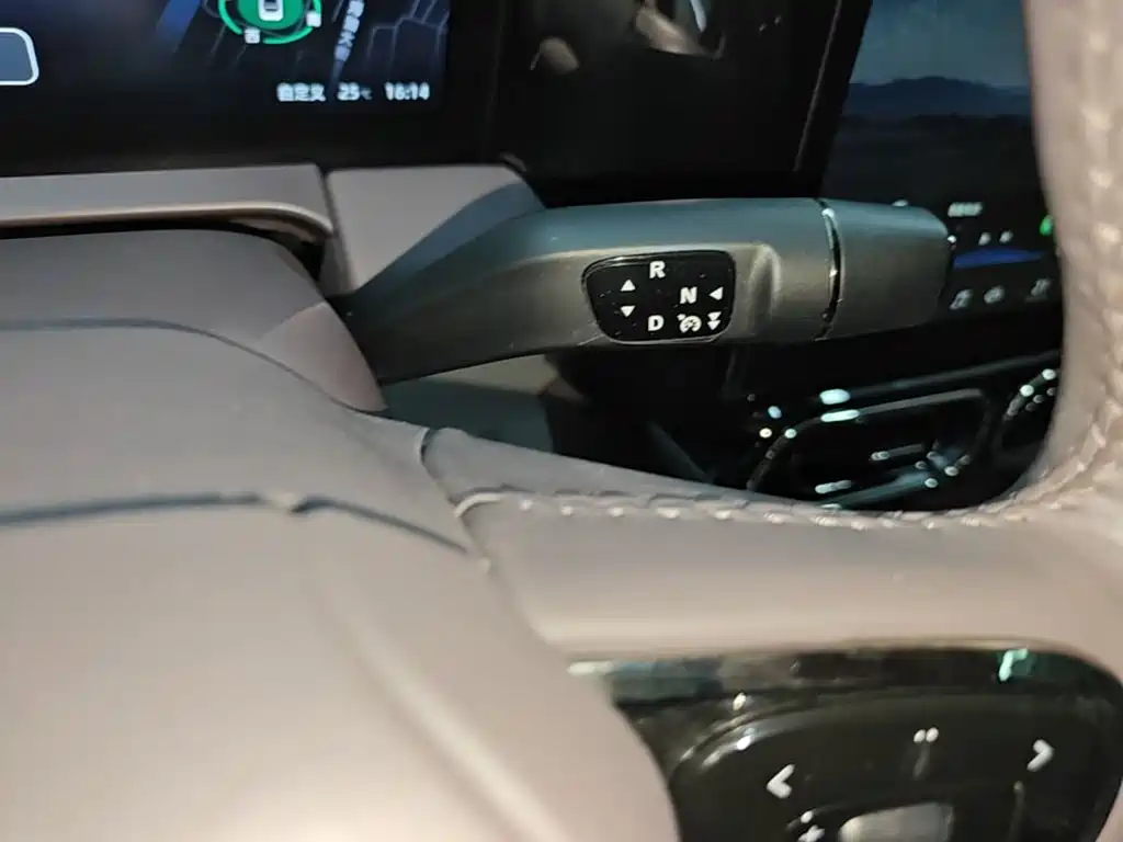 Leapmotor Leapmotor C11 — миниатюра 14