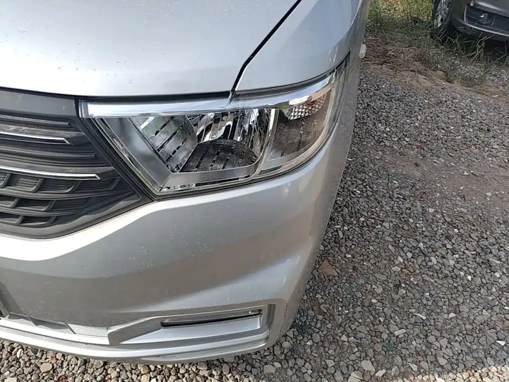 Wuling Hongguang V — миниатюра 24