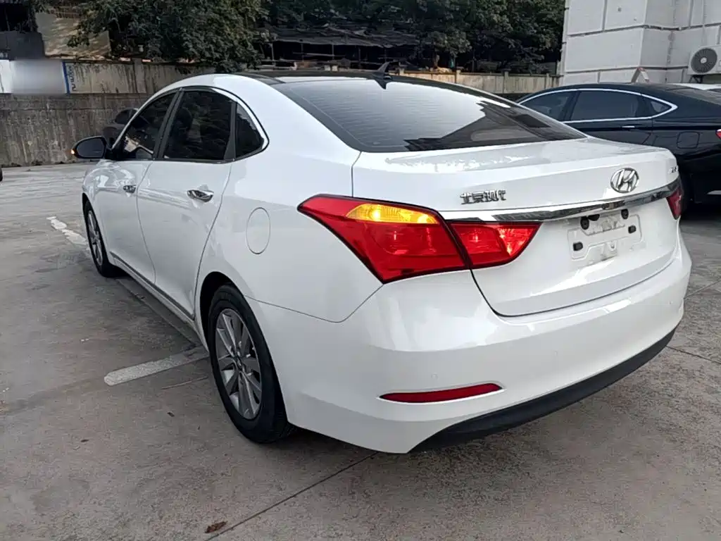 Hyundai Mistra — миниатюра 5