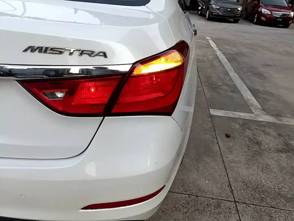 Hyundai Mistra — миниатюра 8