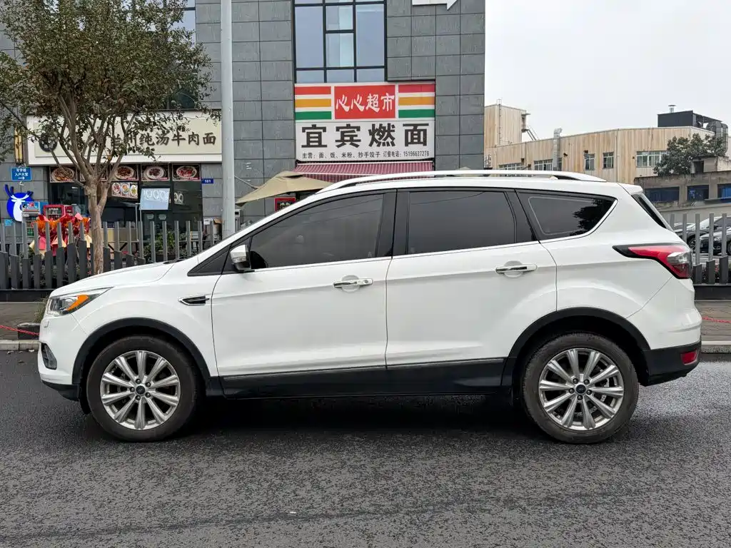 Ford Kuga — миниатюра 3