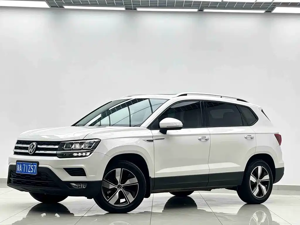 Volkswagen Tharu