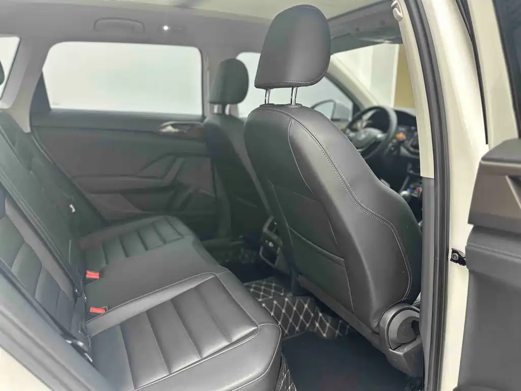 Volkswagen Tharu — миниатюра 16