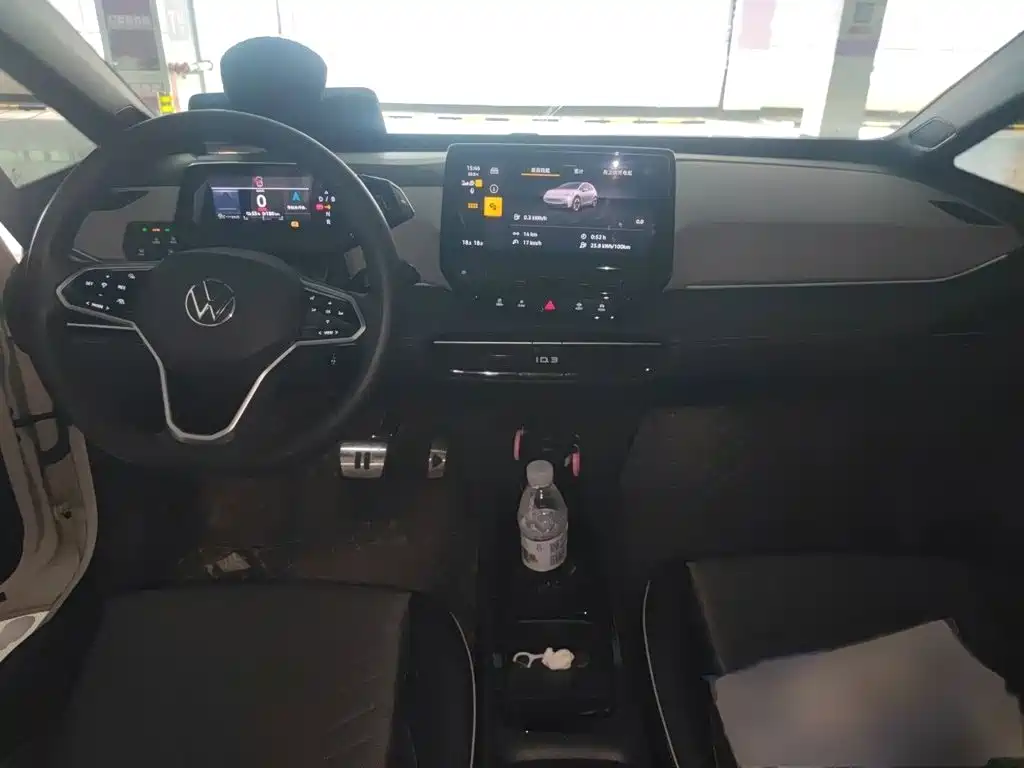 Volkswagen ID.3 — миниатюра 13