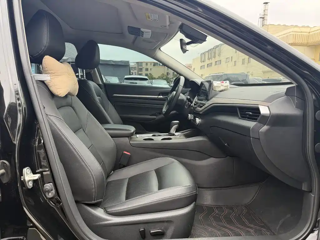Nissan Teana — миниатюра 13