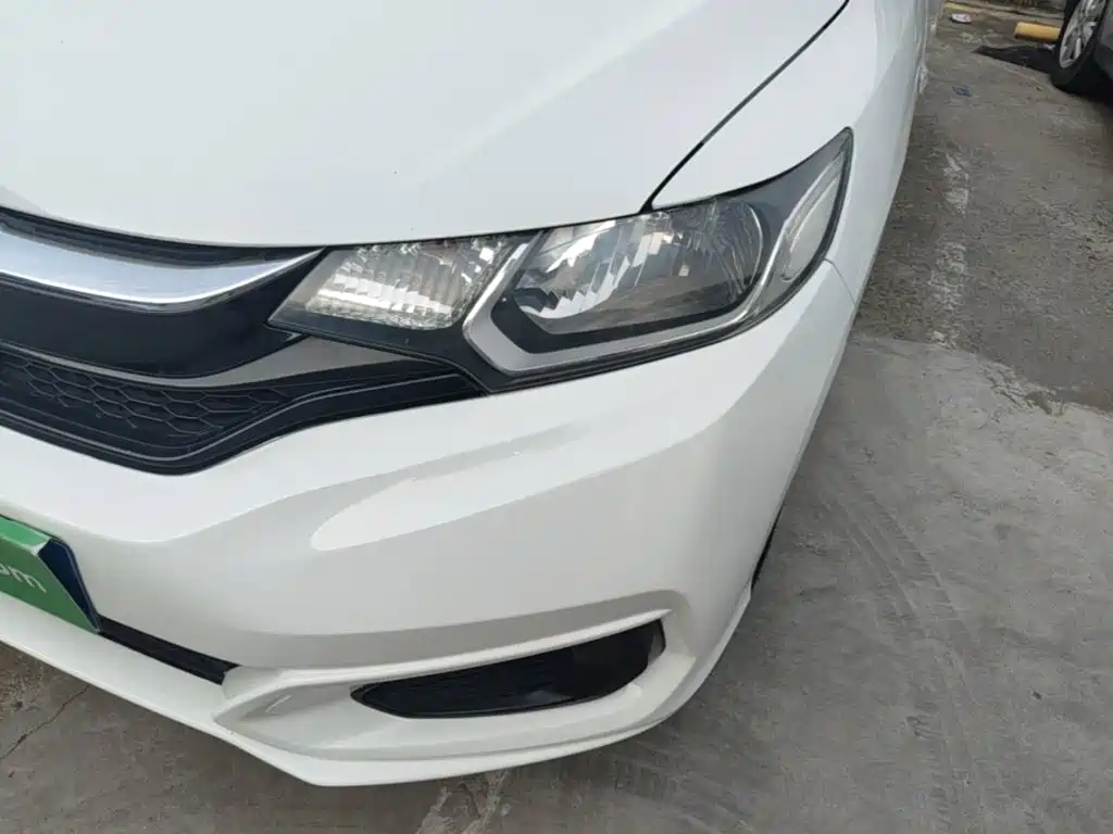 Honda Fit — миниатюра 24