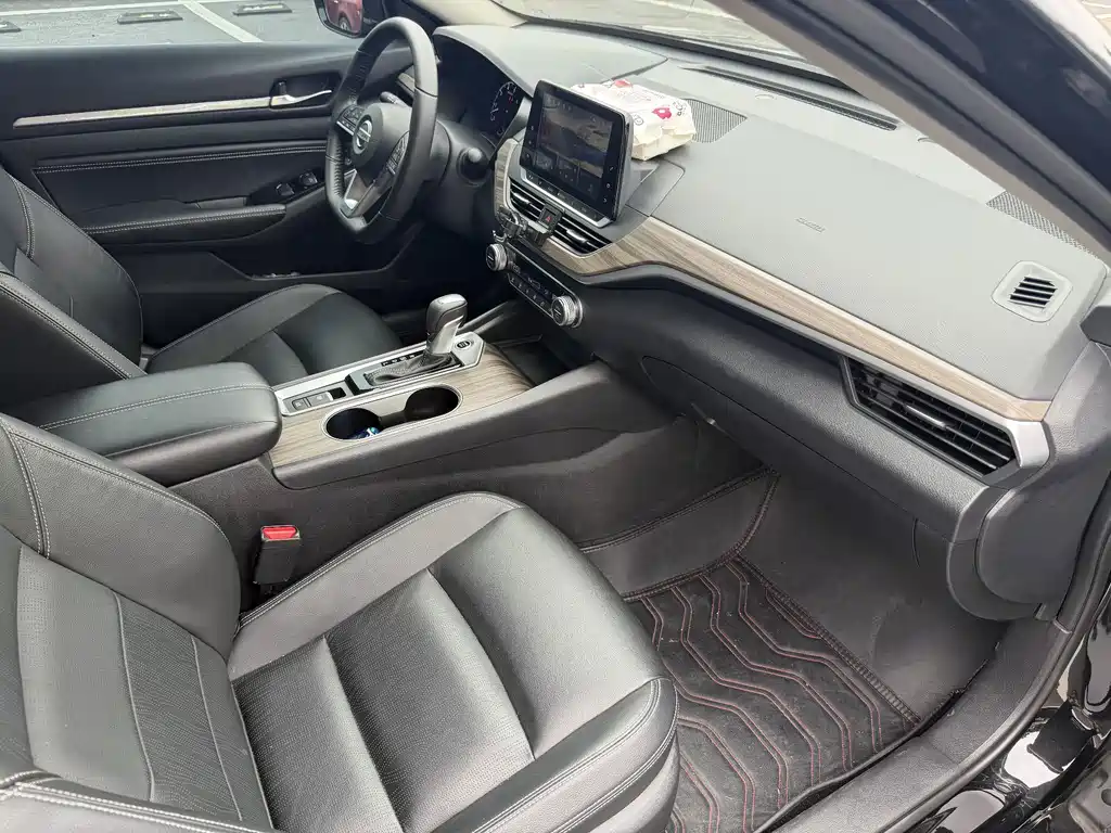 Nissan Teana — миниатюра 14