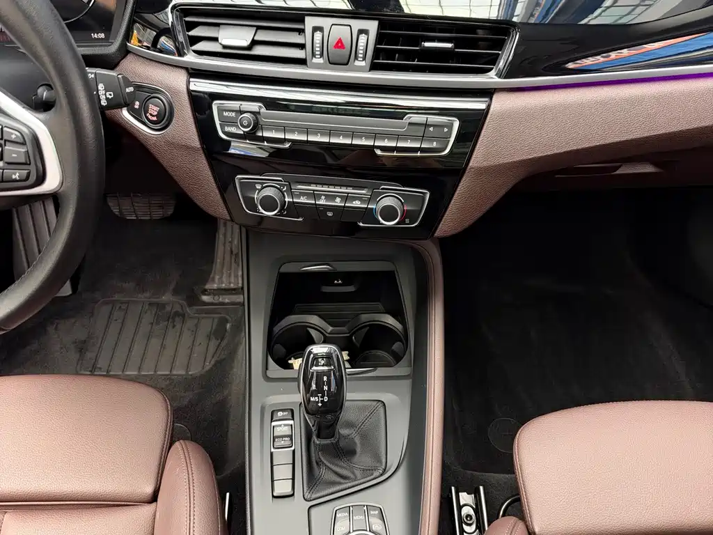BMW X1 — миниатюра 7
